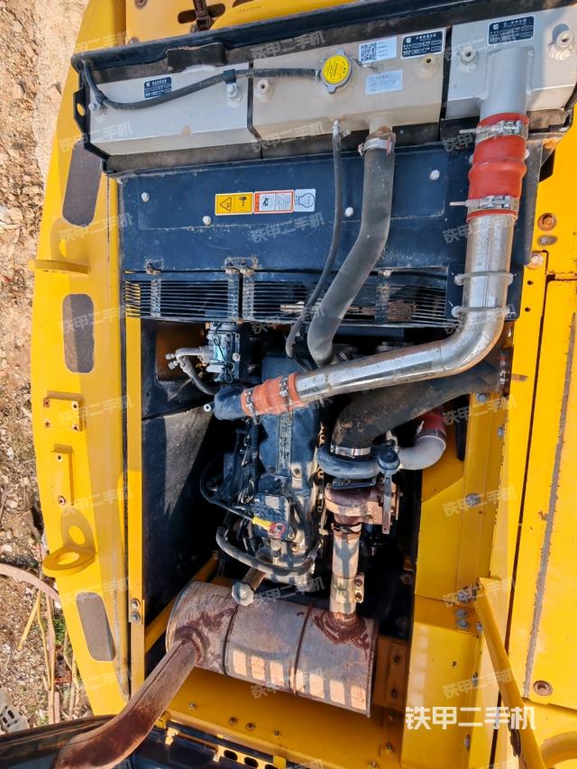 發(fā)動機整體俯視(整機外觀) 發(fā)動機整體俯視(整機外觀)