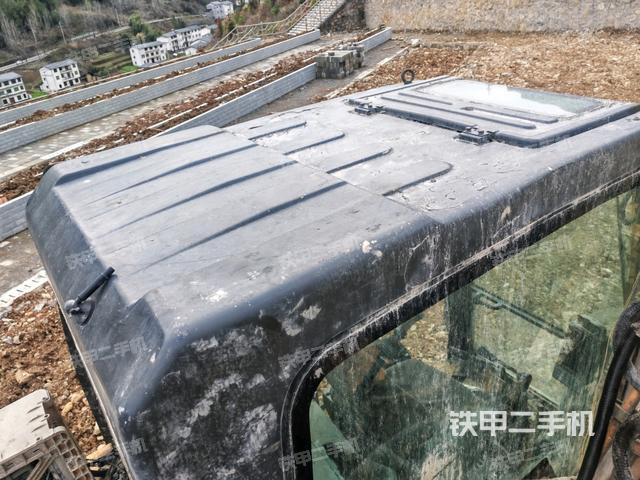 駕駛室頂部俯視(上車部件) 駕駛室頂部俯視(上車部件)