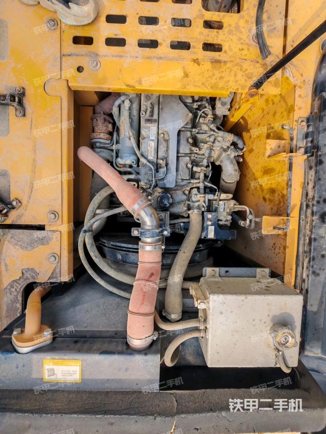 發(fā)動(dòng)機(jī)整體俯視(整機(jī)外觀) 發(fā)動(dòng)機(jī)整體俯視(整機(jī)外觀)