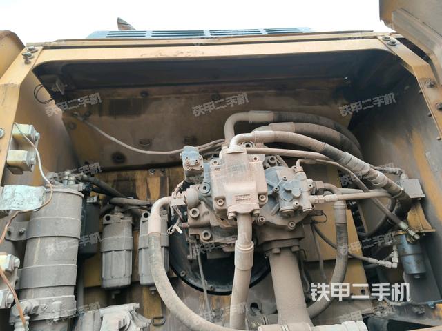 液壓泵斜45?左（大件艙室）