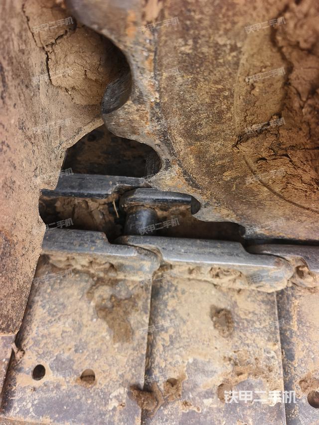 单侧履带整体（整机外观）