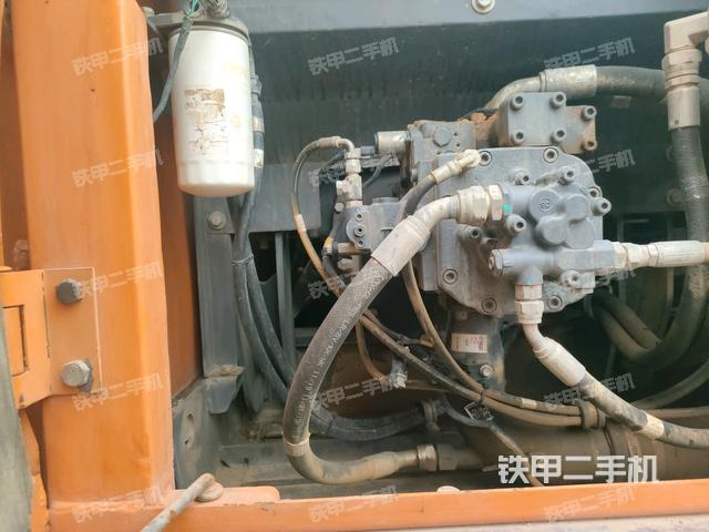 液壓泵斜45?左（大件艙室）