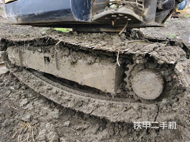 右側(cè)履帶整體?（行走機(jī)構(gòu)）