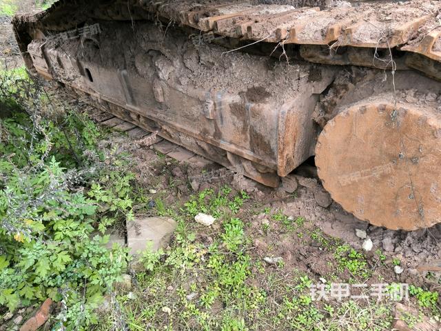 左側(cè)履帶整體?（行走機(jī)構(gòu)）