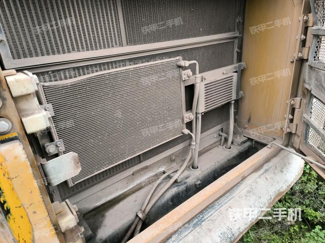 散熱器正面（大件艙室）