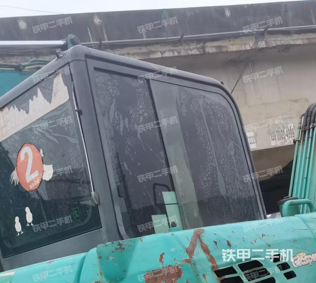 驾驶室整体（整机外观）