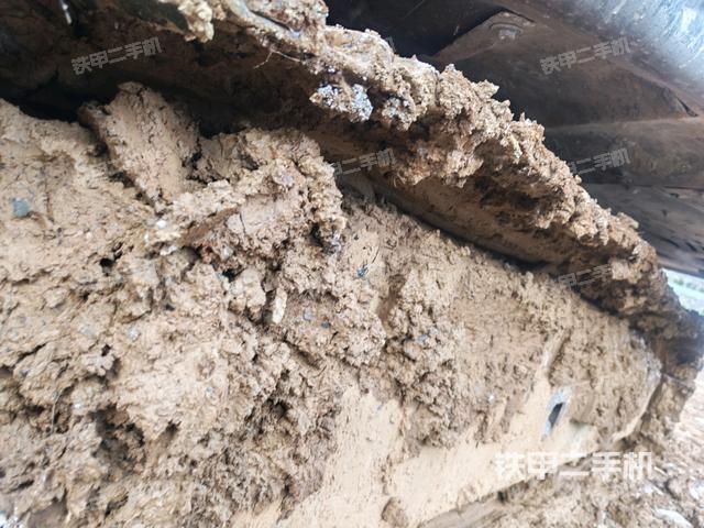 右導向輪(行走機構) 右導向輪(行走機構)