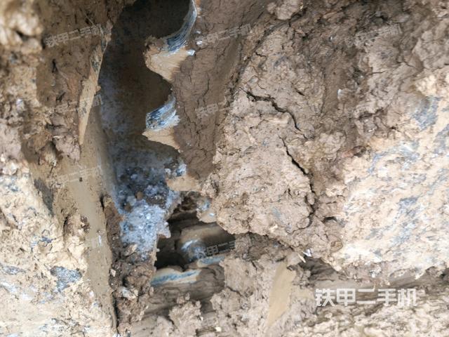 右側行走馬達蓋板(行走機構) 右側行走馬達蓋板(行走機構)