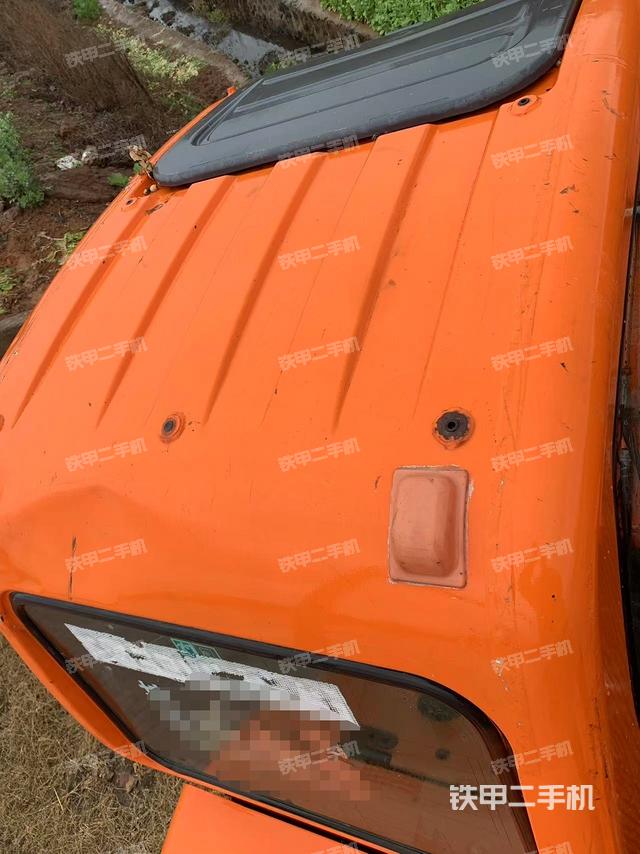 駕駛室頂部（整機(jī)外觀）