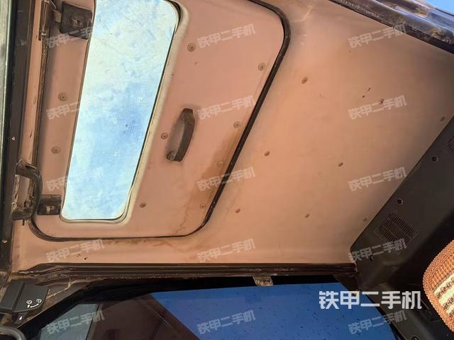 駕駛室頂部（整機(jī)外觀）