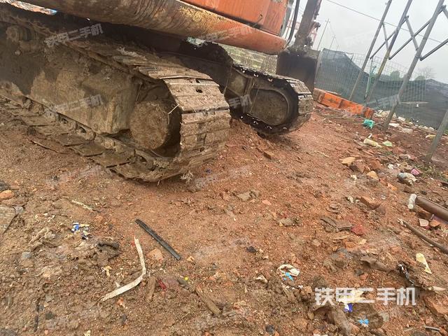 左驅(qū)動(dòng)輪（行走機(jī)構(gòu)）