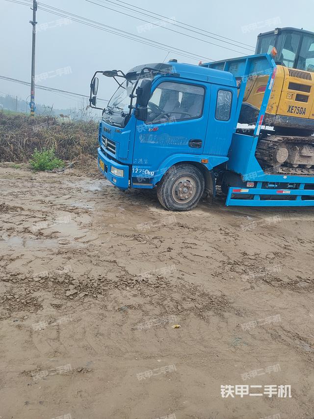 整機(jī)左側(cè)（設(shè)備外觀及核心部件）