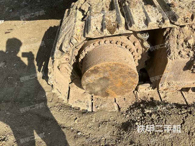 左側行走馬達蓋板（行走機構）