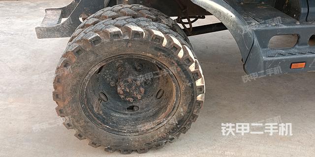 单侧履带整体（整机外观）