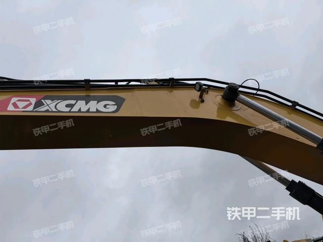 大臂油缸整體?豎拍(工作和回轉(zhuǎn)裝置) 大臂油缸整體?豎拍(工作和回轉(zhuǎn)裝置)