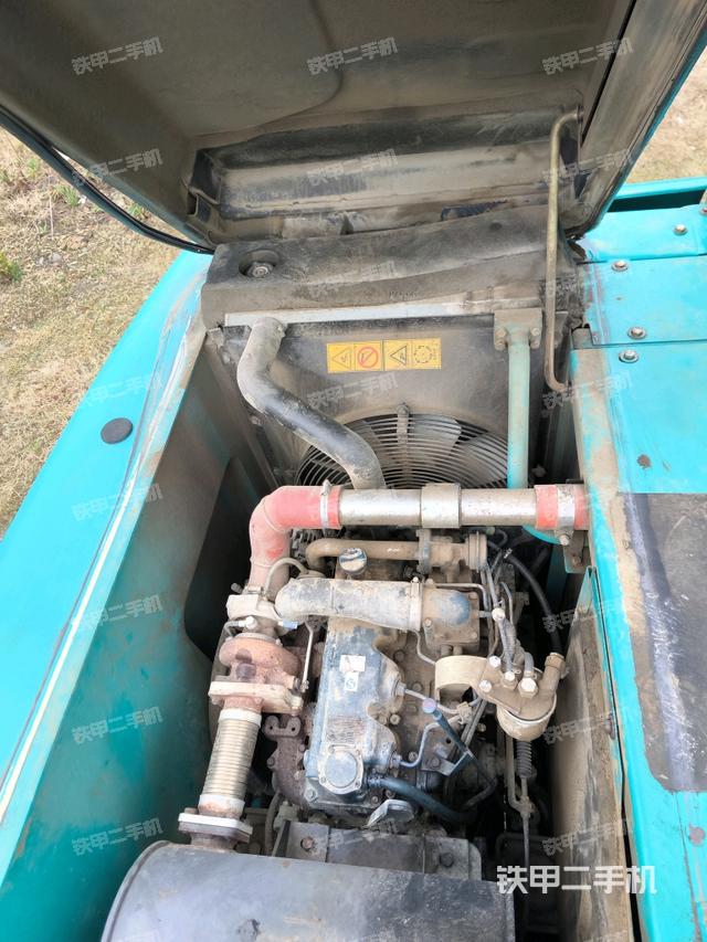 發(fā)動機室(上車部件) 發(fā)動機室(上車部件)