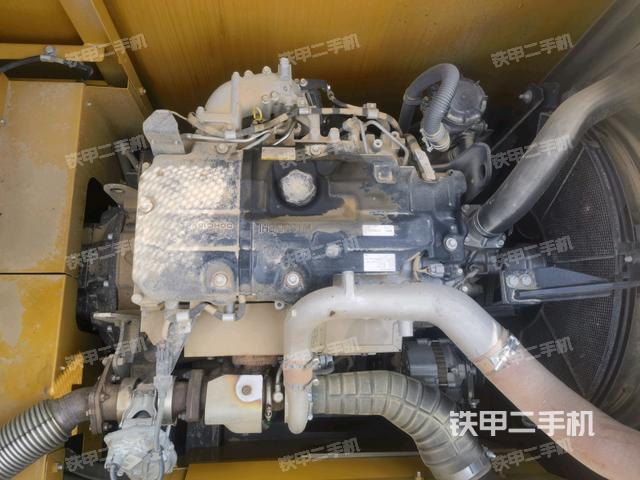 發(fā)動機整體俯視(整機外觀) 發(fā)動機整體俯視(整機外觀)