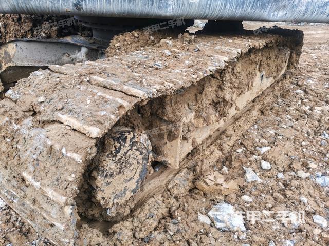 右側履帶整體(行走機構) 右側履帶整體(行走機構)