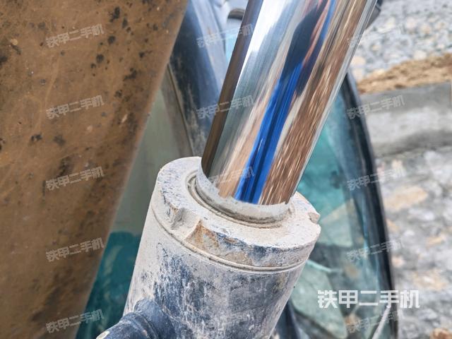 大臂背部俯視（工作和回轉(zhuǎn)裝置）