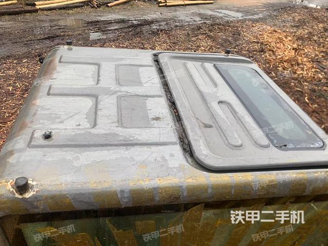 駕駛室頂部（整機(jī)外觀）