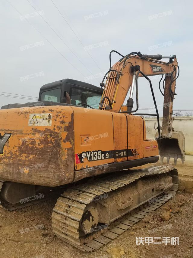 整機(jī)右后45°(整機(jī)外觀) 整機(jī)右后45°(整機(jī)外觀)