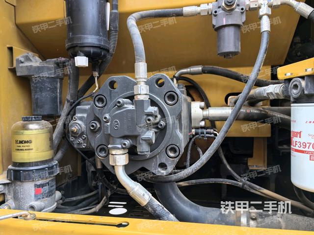 液壓泵斜45?左(大件艙室) 液壓泵斜45?左(大件艙室)