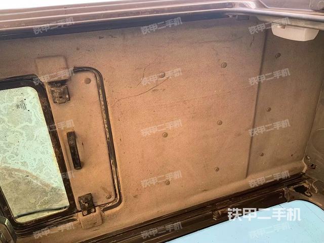 駕駛室頂部（整機(jī)外觀）