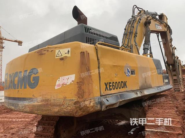 整機(jī)右后45°（整機(jī)外觀）