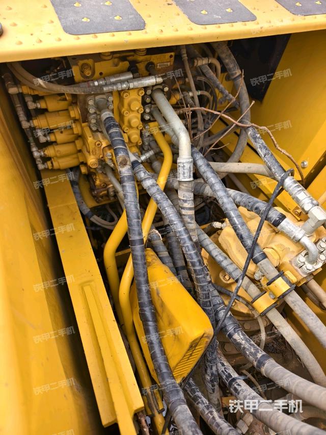 回轉(zhuǎn)馬達(dá)（上車(chē)部件）