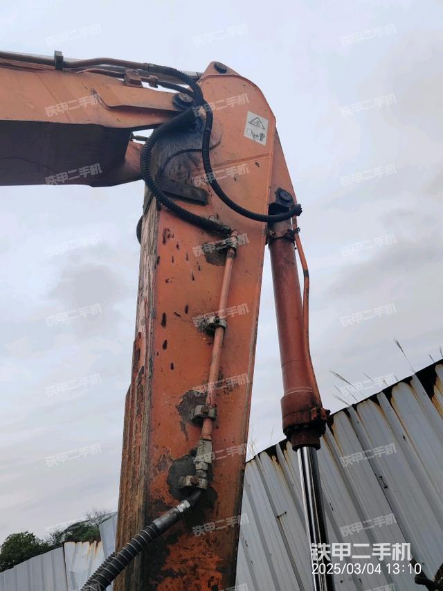 小臂整體左后（工作和回轉(zhuǎn)裝置）