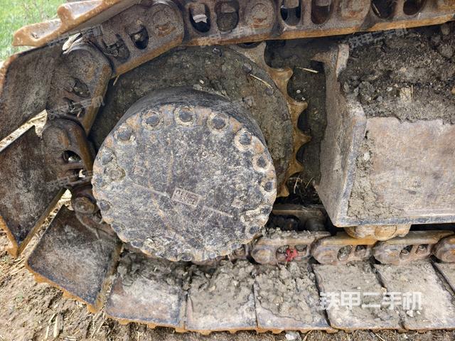 右驅(qū)動(dòng)輪（行走機(jī)構(gòu)）