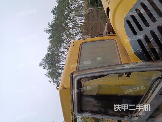 駕駛室頂部（整機(jī)外觀(guān)）