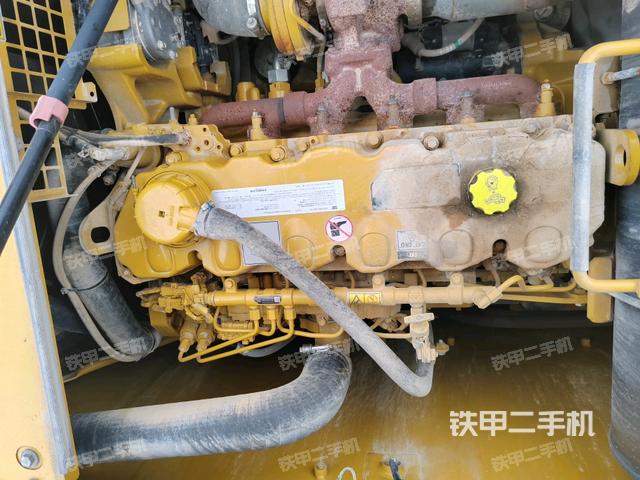 氣門室蓋螺絲特寫（上車部件）