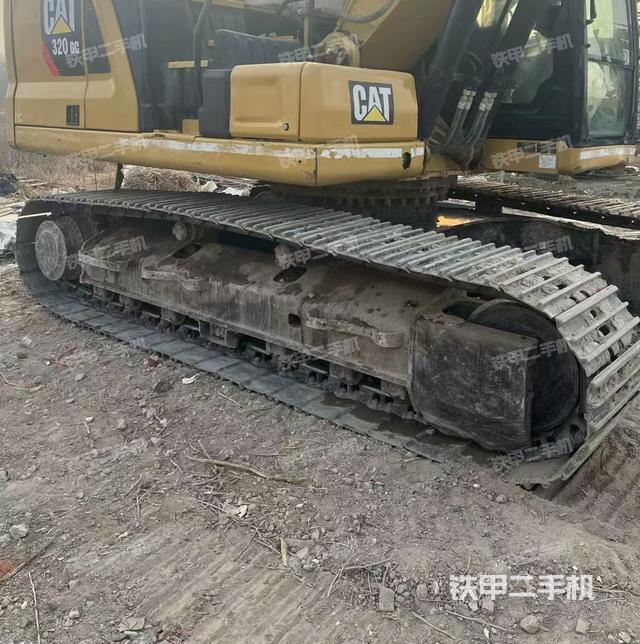 單側(cè)履帶整體(整機(jī)外觀) 單側(cè)履帶整體(整機(jī)外觀)