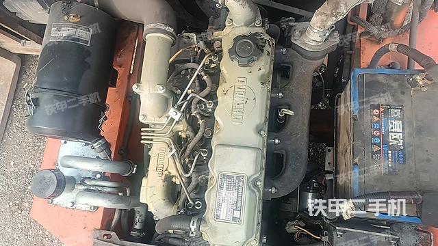 整機(jī)右側(cè)（設(shè)備外觀及核心部件）