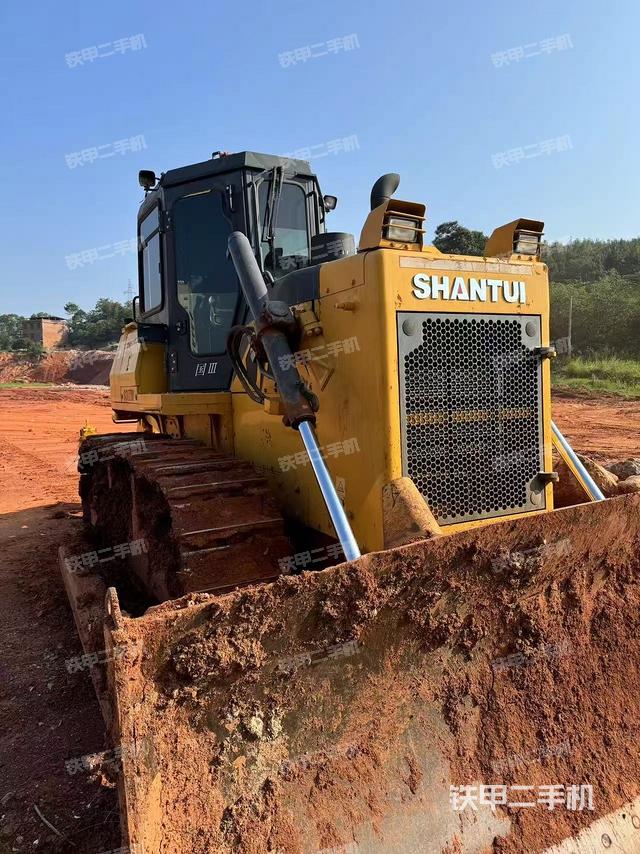 整機(jī)右后45°（設(shè)備外觀及核心部件）