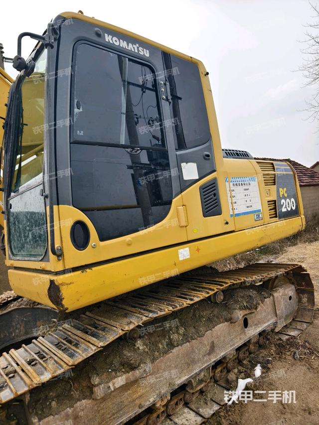 駕駛室左前45度（駕駛室部分）