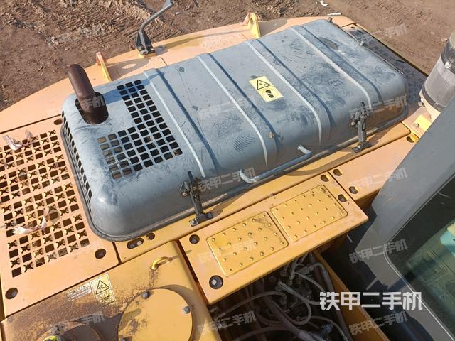 水箱+風(fēng)扇特寫(上車部件) 水箱+風(fēng)扇特寫(上車部件)