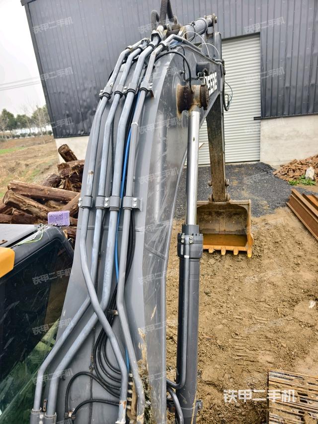 大臂背部俯視（工作和回轉(zhuǎn)裝置）