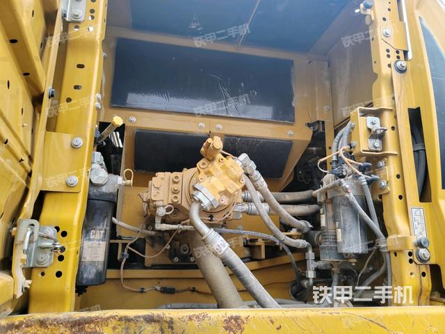 液壓泵斜45?左（大件艙室）