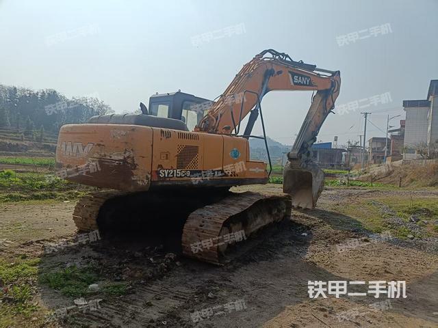 整機右后45°(整機外觀) 整機右后45°(整機外觀)