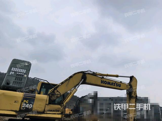 大臂整體?右側(cè)(工作和回轉(zhuǎn)裝置) 大臂整體?右側(cè)(工作和回轉(zhuǎn)裝置)
