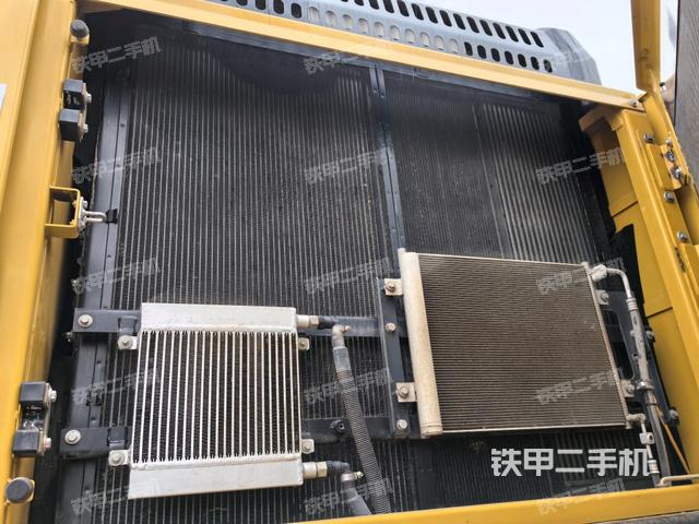 散熱器正面（大件艙室）