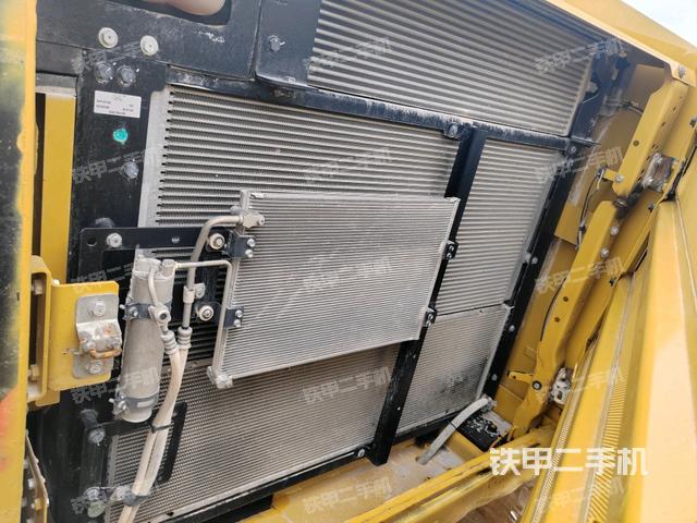 散熱器正面（大件艙室）