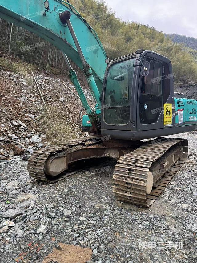 駕駛室整體（整機(jī)外觀）