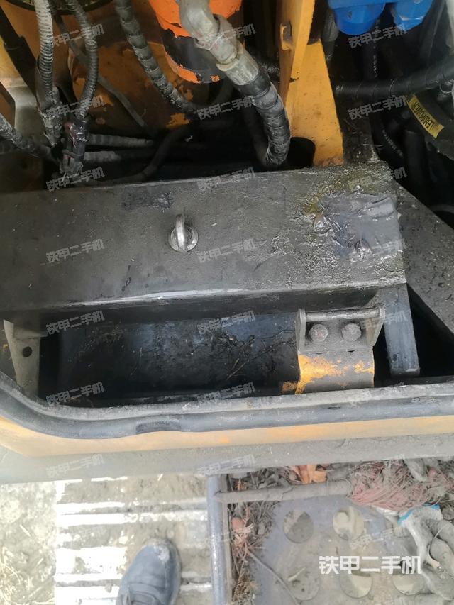 電瓶（大件艙室）