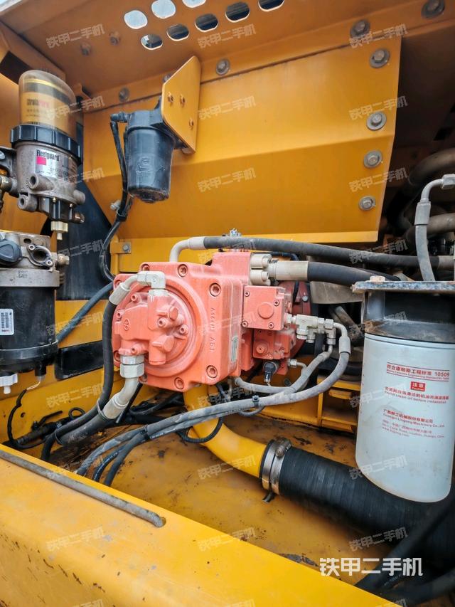 駕駛室頂部（整機(jī)外觀）