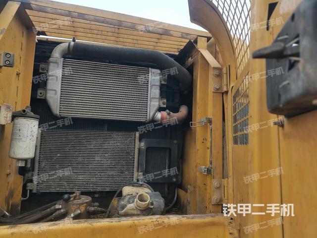 散熱器正面（大件艙室）