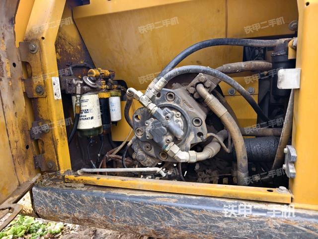 液壓泵室（大件艙室）