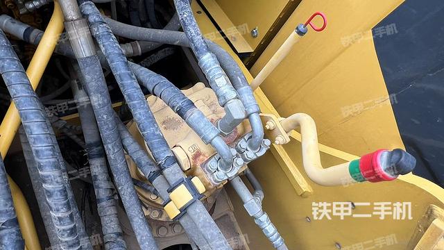 回轉(zhuǎn)馬達(dá)（上車部件）